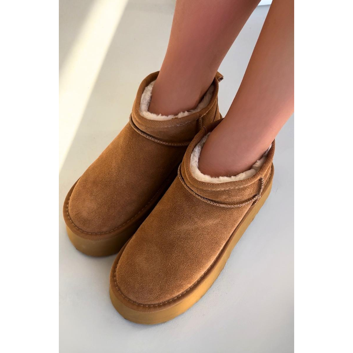 Dámske snehule z prírodného semišu Camel Mairene - Odtiene hnedej a béžovej
