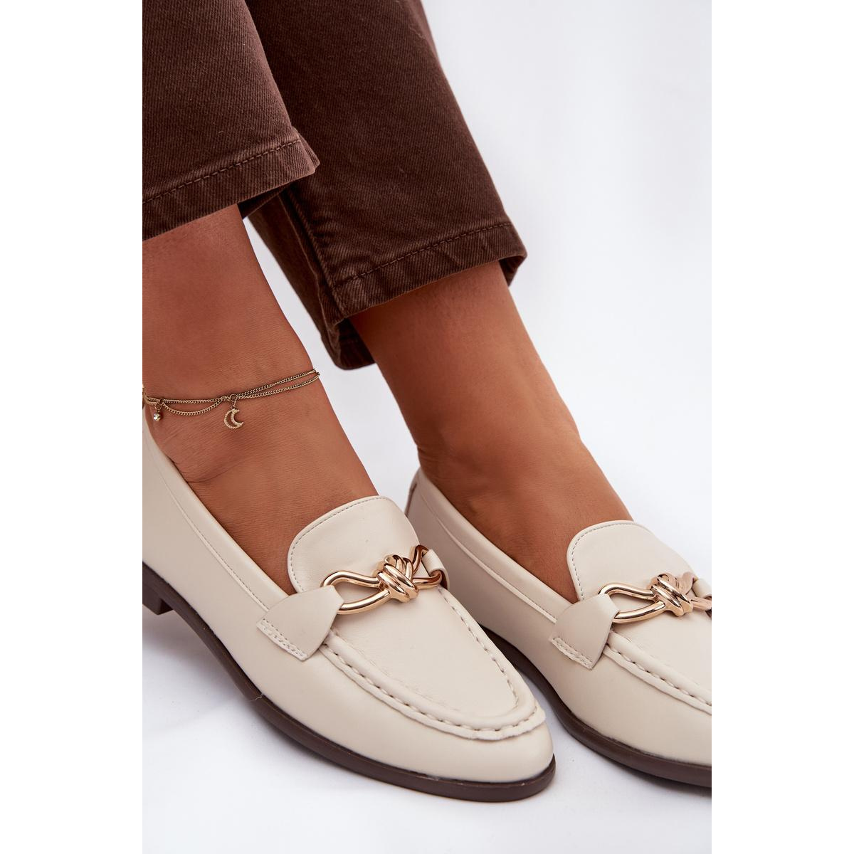 Dámske loafersy s ozdobným detailom svetlos béžové Rosynne - Béžová