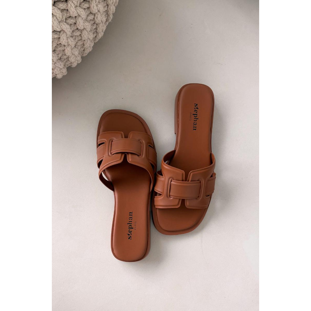 Dámske šľapky na plochom podpätku Camel Lorania - Odtiene hnedej a béžovej