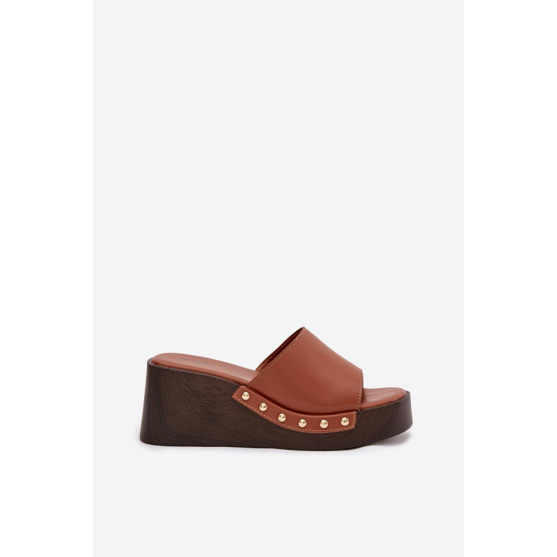 Dámske nazúvaky na platforme so zlatými sponami Camel Arionne - Odtiene hnedej a béžovej