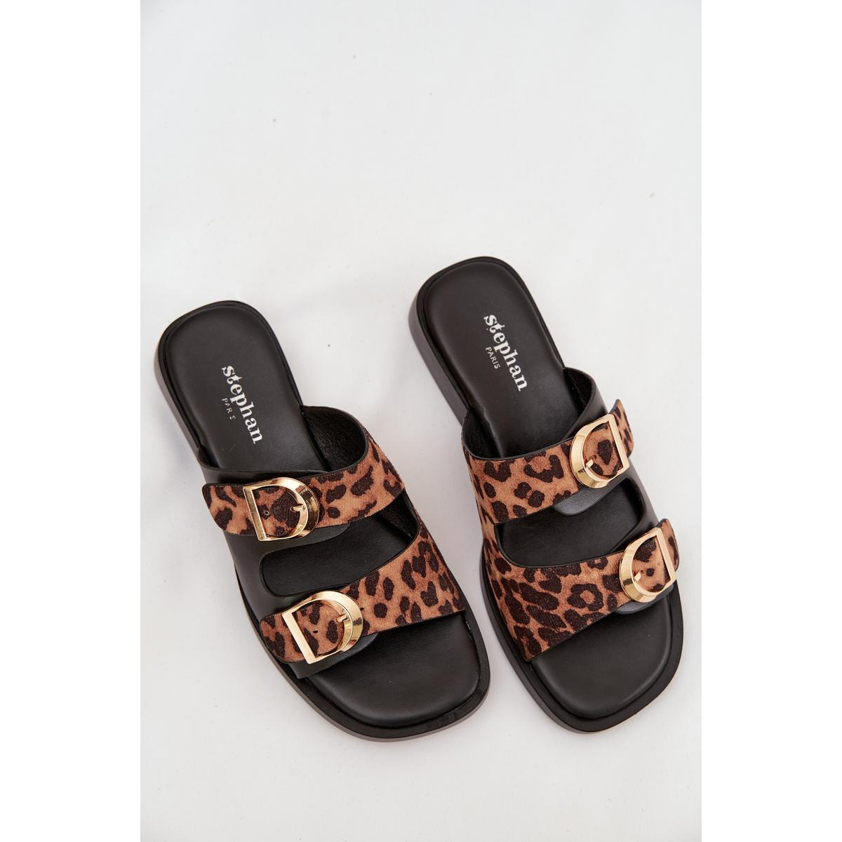 Dámske papuče so zlatými sponami Leopard Čierno-hnedé Danelle - Čierna || Odtiene hnedej a béžovej