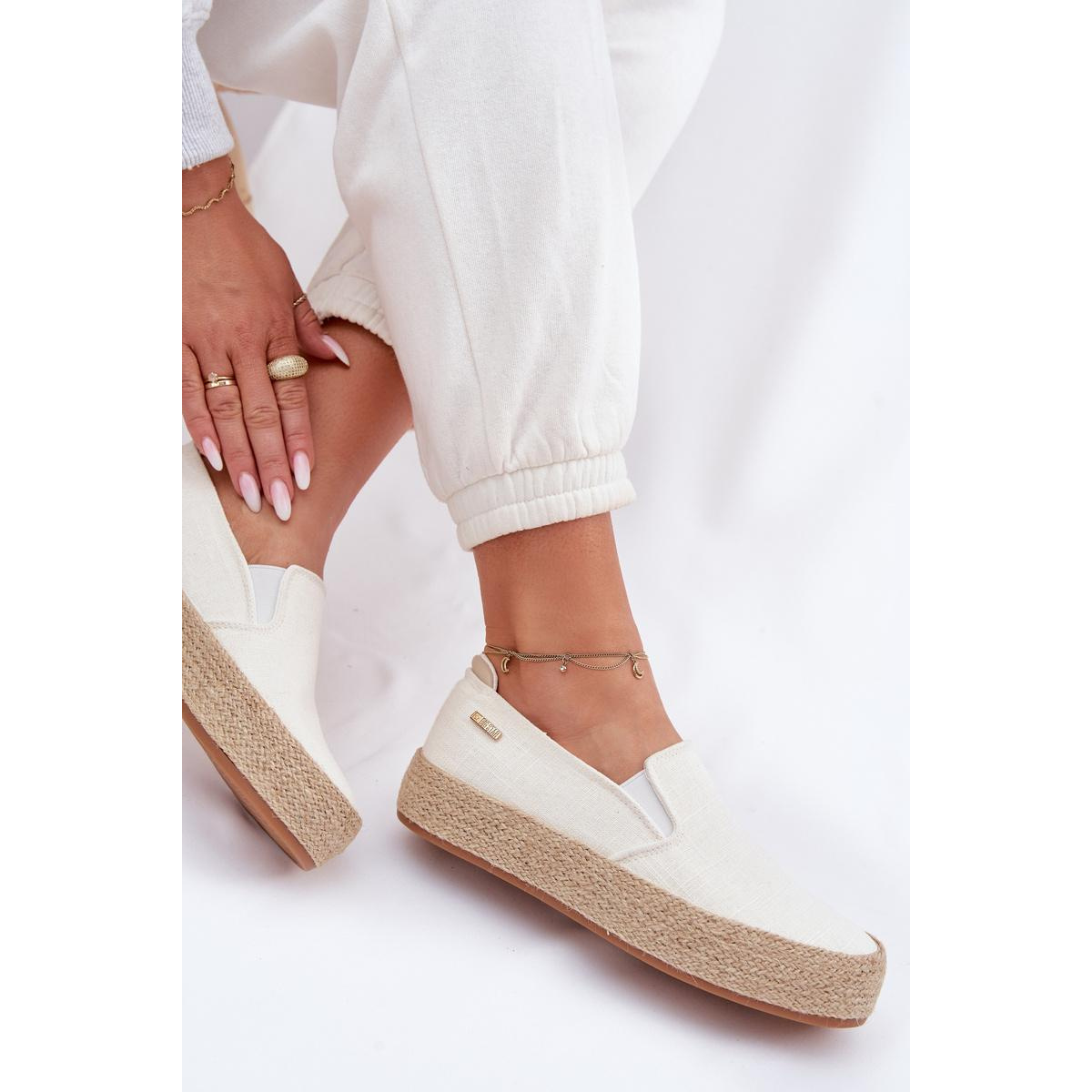 Dámske espadrilly na platforme Big Star TT274090 Ecru - Biela