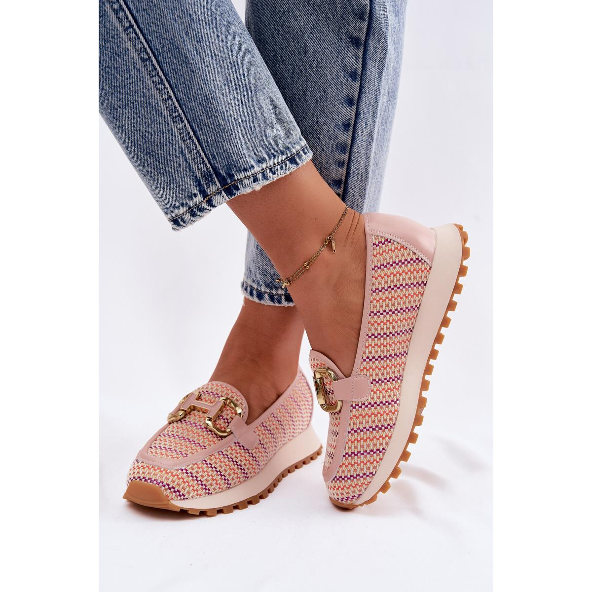 Slip On Tenisky so Zlato Detalom GOE TT2N4081 Ružové