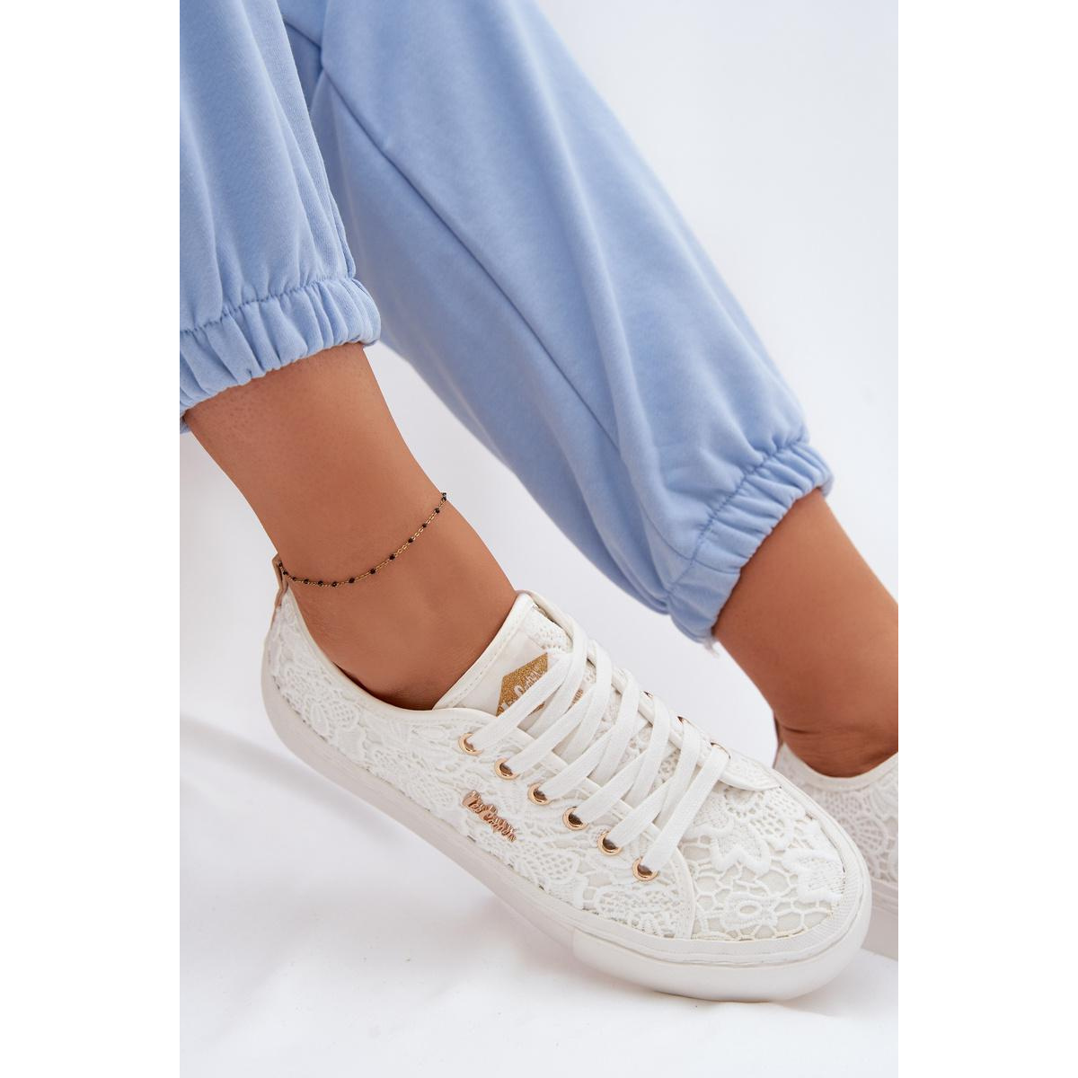 Dámske Tenisky S Čipkou Lee Cooper LCW-26-02-4060 Biele