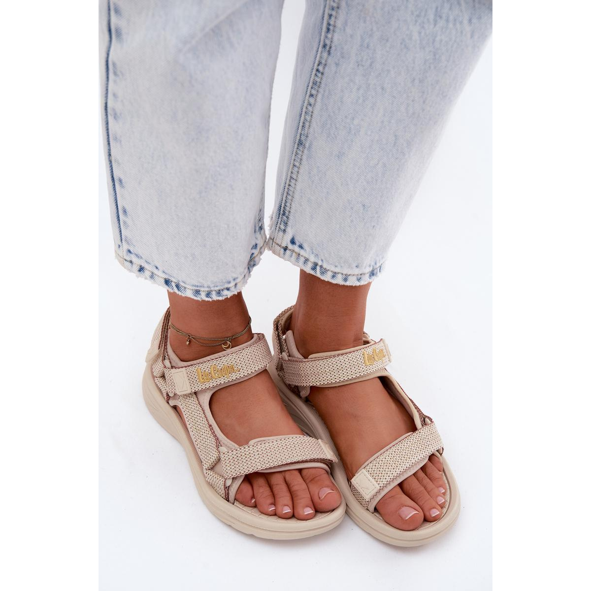 Dámske Sandále Lee Cooper LCW-26-34-4431L Béžové