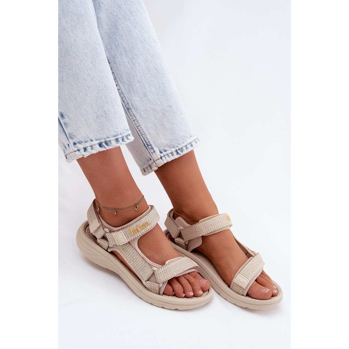 Dámske Sandále Lee Cooper LCW-26-34-4431L Béžové