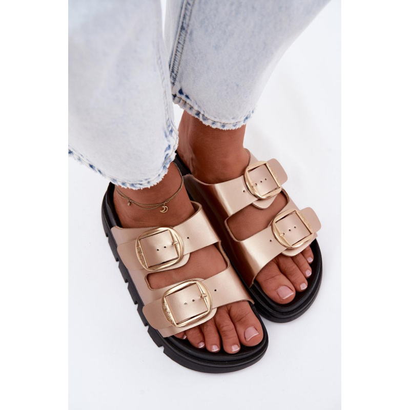 Dámske platformové sandále s prackami Lee Cooper LCW-26-35-4462L Zlaté
