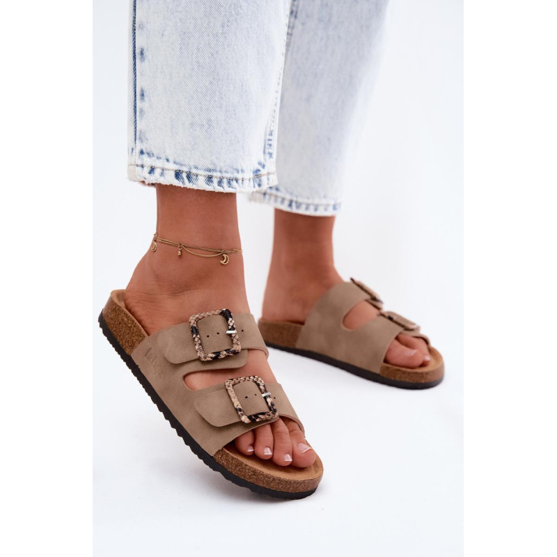 Dámske Papuče Khaki s Klipsami Lee Cooper LCW-26-35-4451L - Béžová