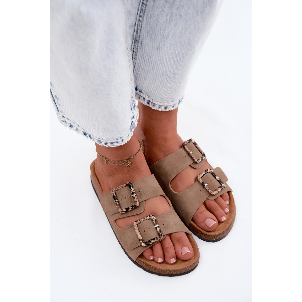Dámske Papuče Khaki s Klipsami Lee Cooper LCW-26-35-4451L - Béžová