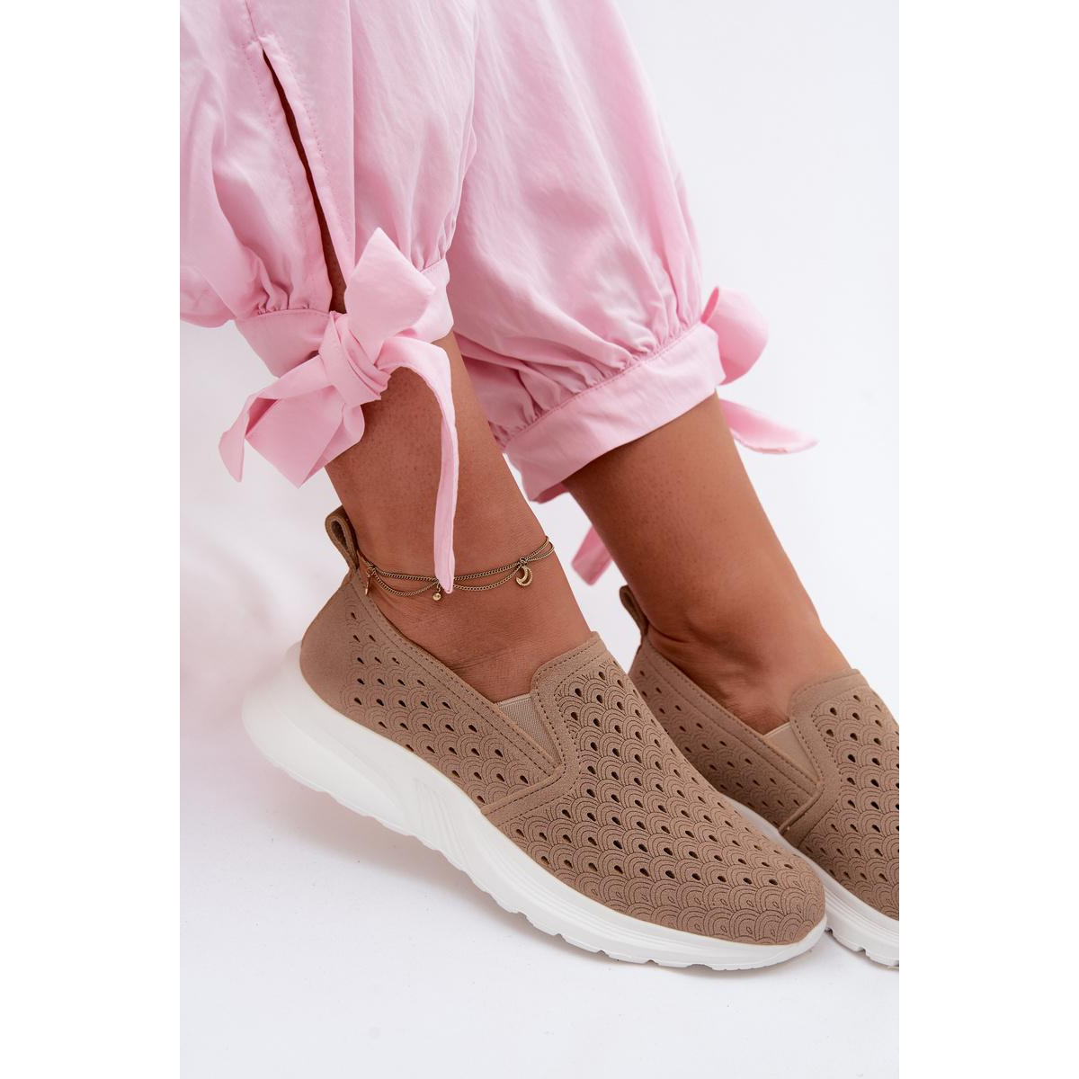 Dámske Slip-On Sietové Topánky Béžové Geressa - Béžová