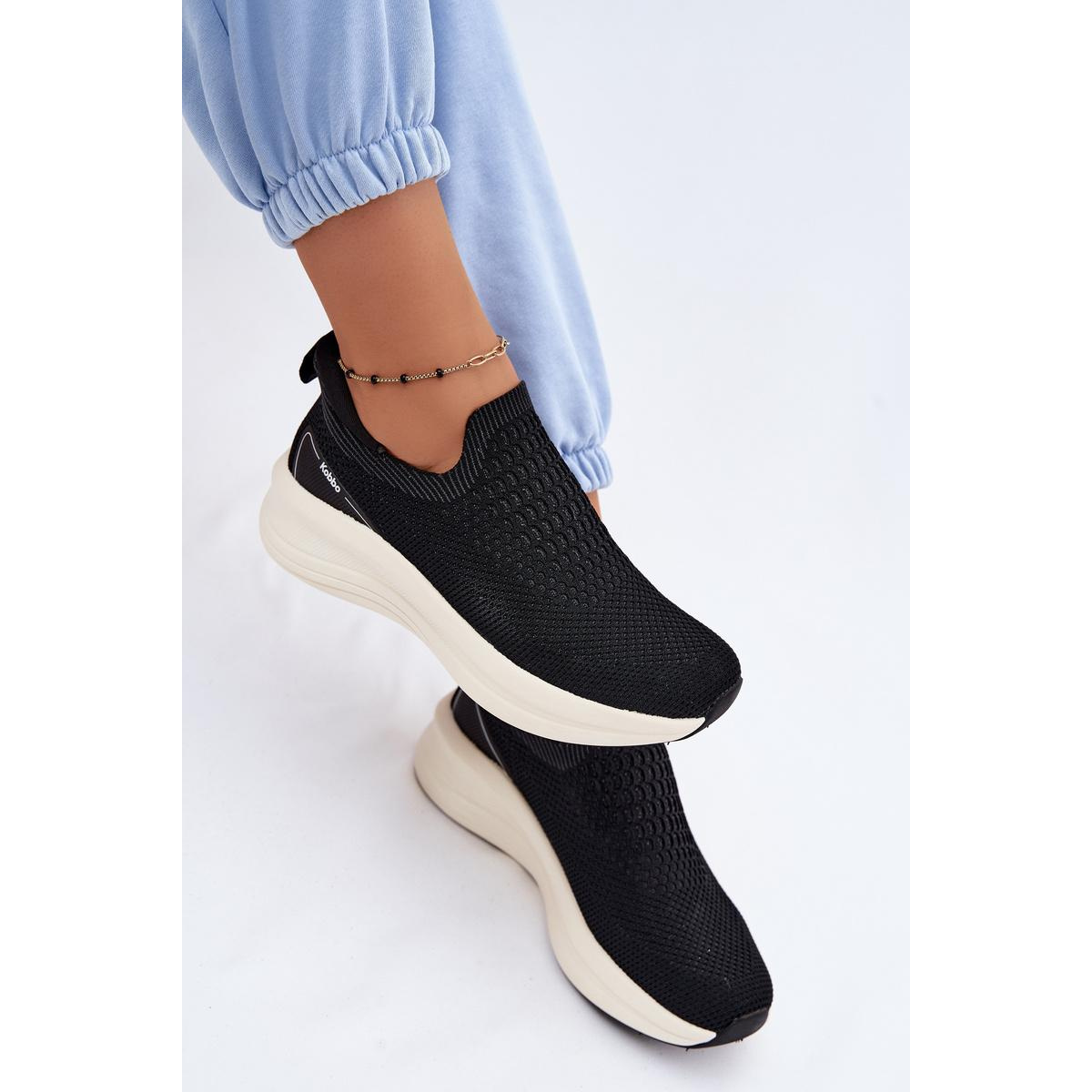Dámske Slip-On Tenisky Materiál Kobbo 102424 Čierne - Čierna