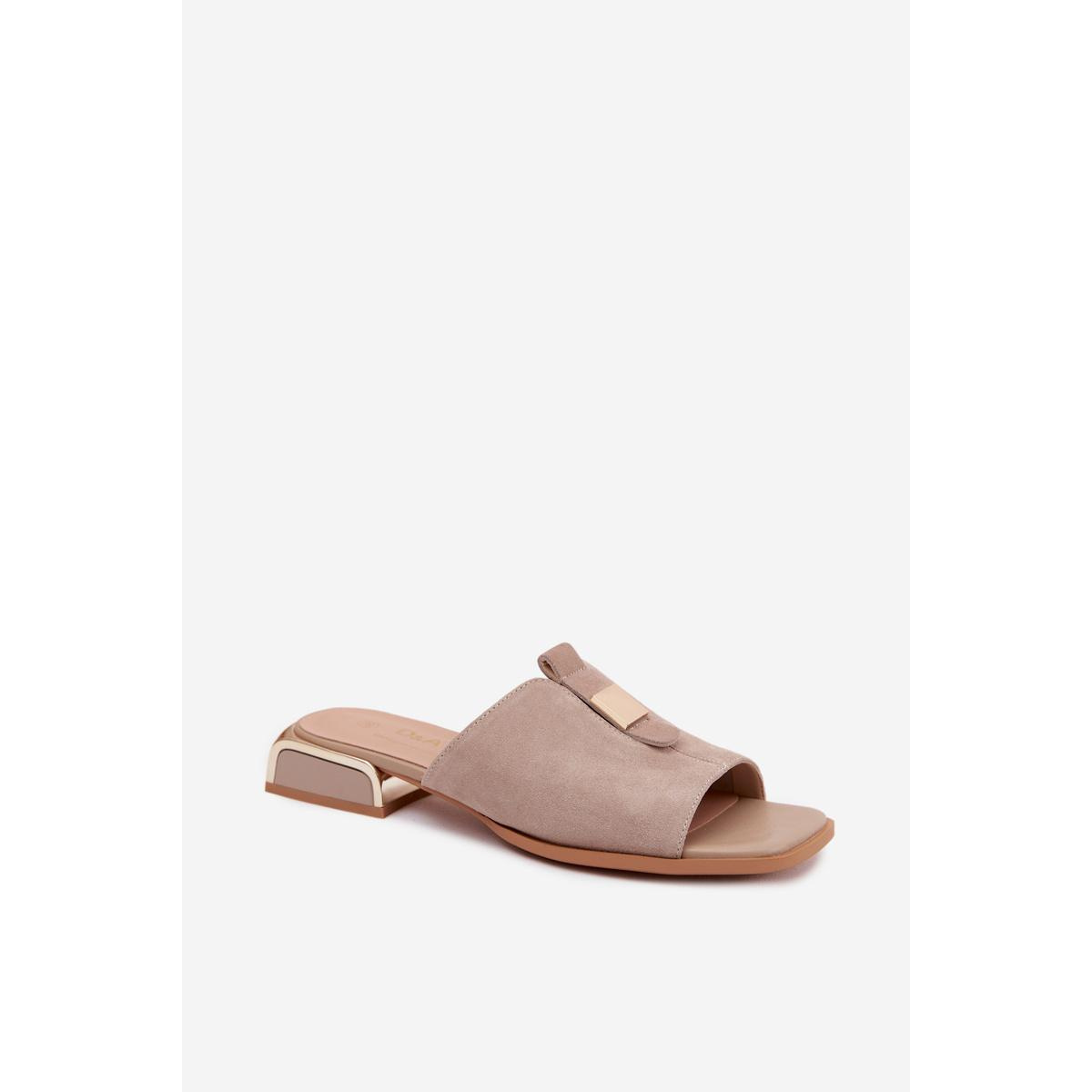 Semišové šľapky so zlatými ozdobami D&A CR61-3061 Čierne - Béžová