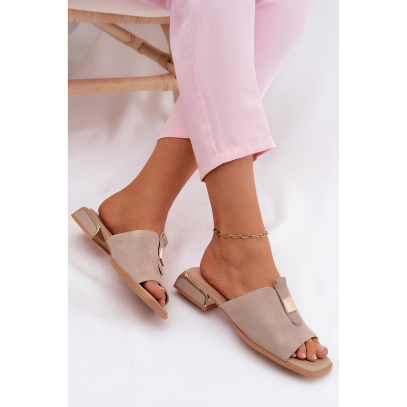 Semišové šľapky so zlatými ozdobami D&A CR61-3061 Čierne - Béžová