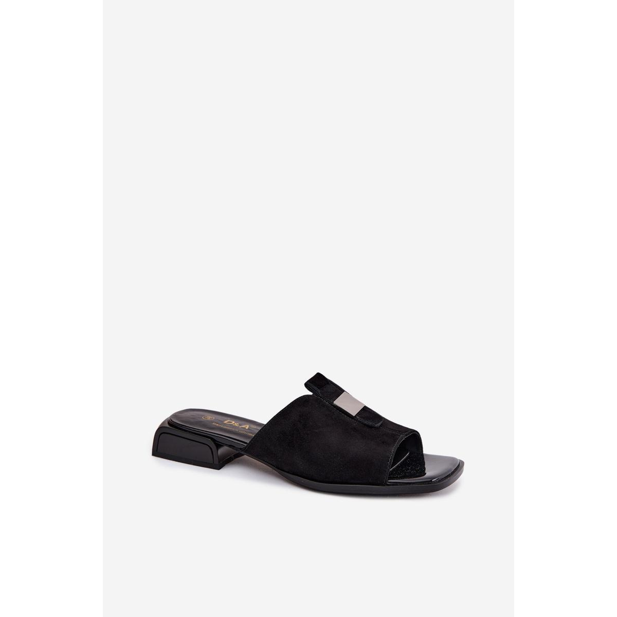 Elegantné dámske kožené semišové papuče D&A JC61-1002 Čierne - Čierna