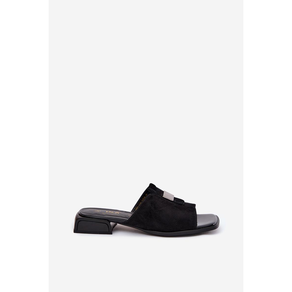 Elegantné dámske kožené semišové papuče D&A JC61-1002 Čierne - Čierna