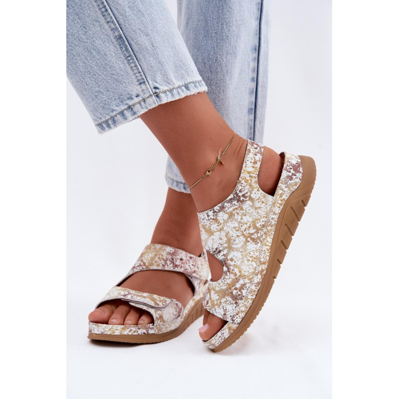 Kožené dámske platformové sandále s Velcro Maciejka L4495-32 Bielo-Zlaté - Biela || Zlatá