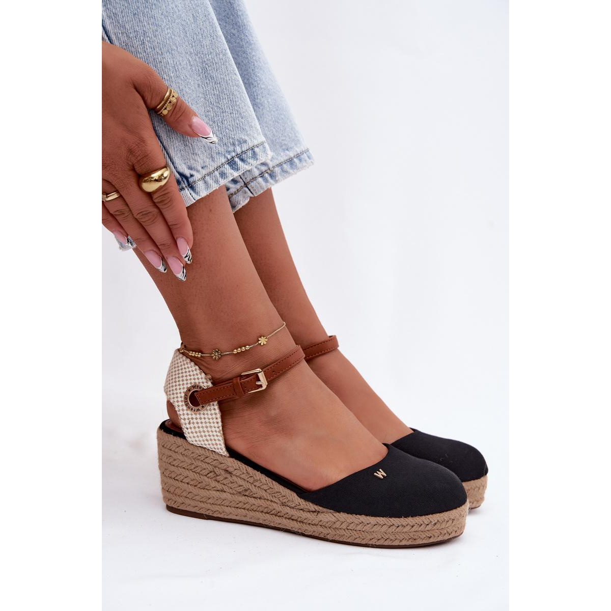 Dámske Espadrille Sandále na Opätku Wrangler 20261087-25Y Čierne - Čierna