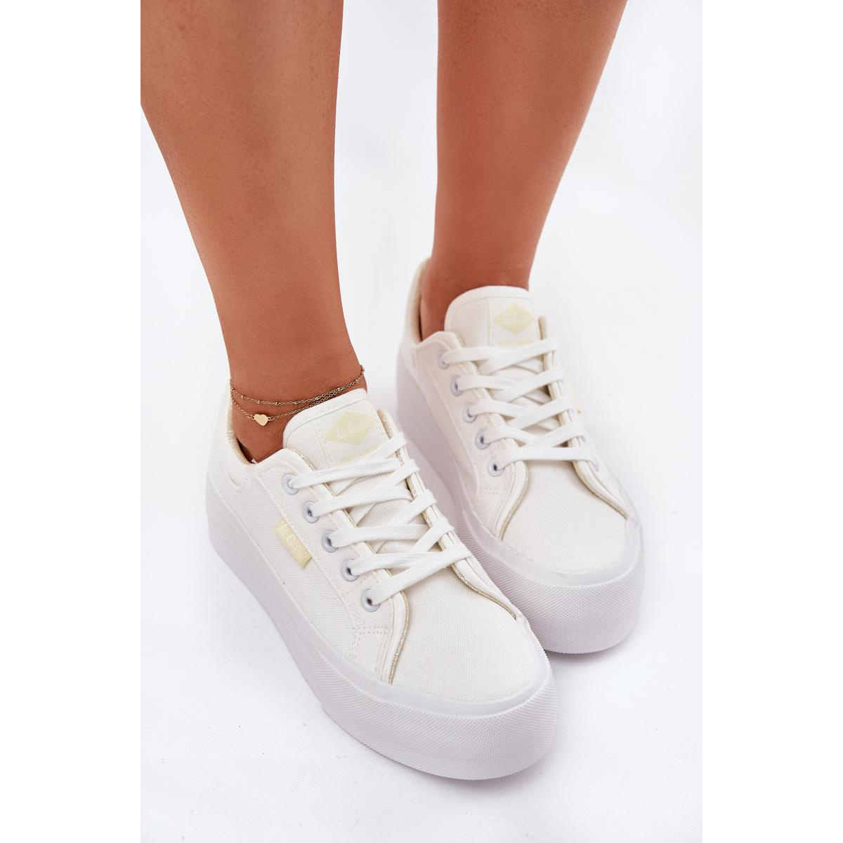 Dámske Tenisky Na Platforme Lee Cooper LCW-25-31-3450L Biele - Biela