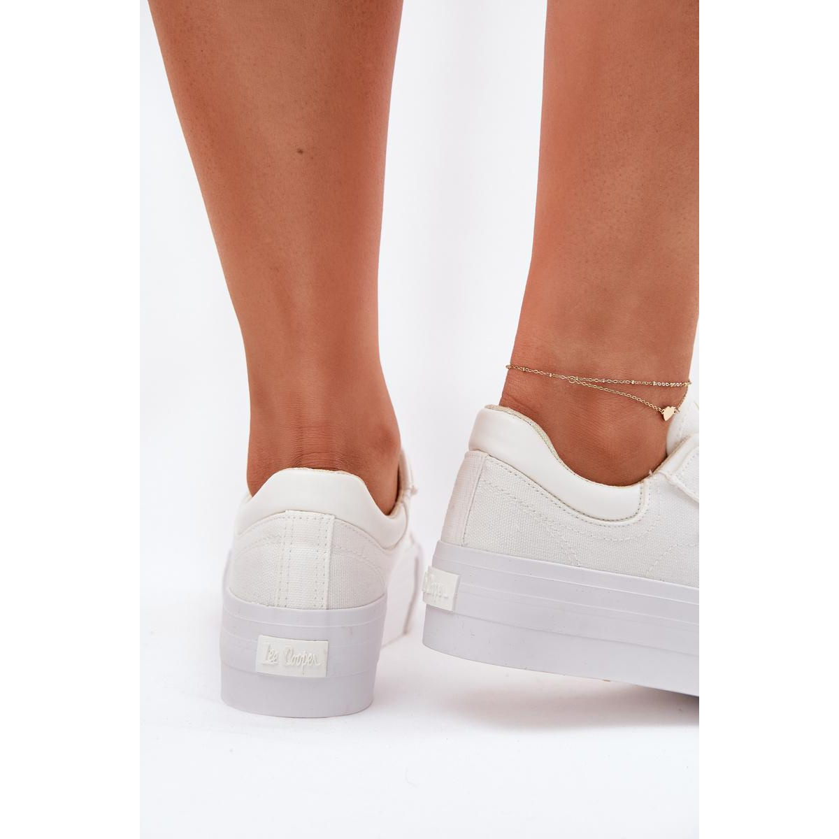 Dámske Tenisky Na Platforme Lee Cooper LCW-25-31-3450L Biele - Biela
