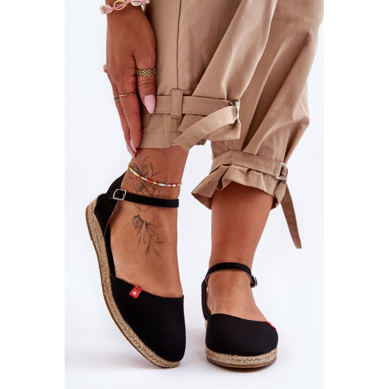 Dámske espadrilly na čiernej platforme Big Star FF274526 - Čierna