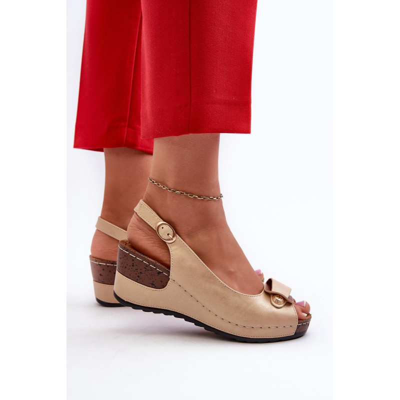 Dámske Ľahké Sandále Na Klinu Comfort Shoes Béžové Efravia - Béžová