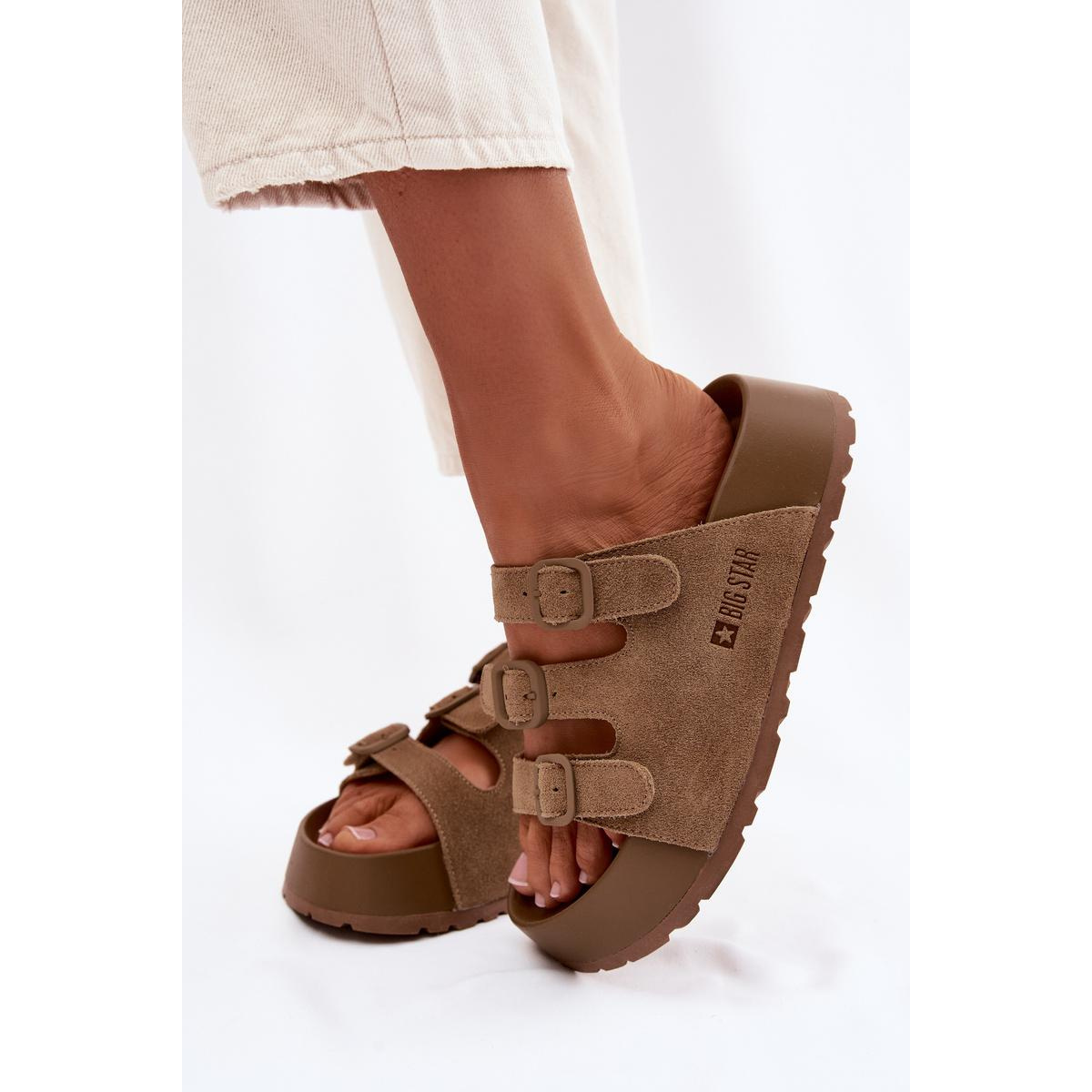 Dámske sandále s hrubou platformou s remienkami Big Star TT274530 Camel - Odtiene hnedej a béžovej