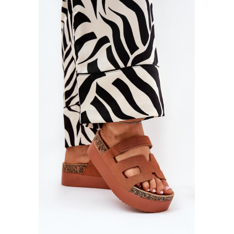 Šľapky Na Masívnej Platforme Camel Daldiva - Odtiene hnedej a béžovej