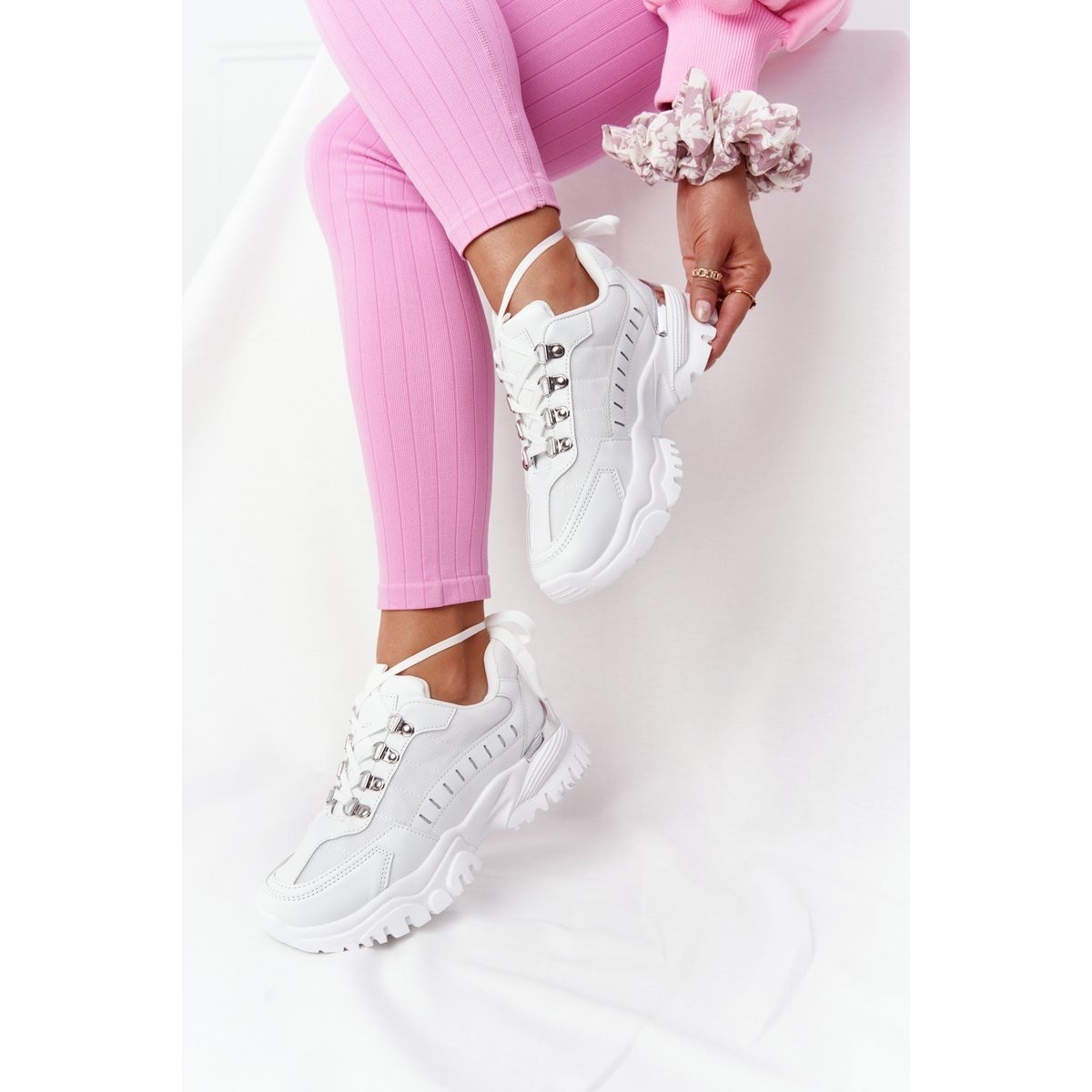 Biele dámske športové topánky Good Mood F4U14071