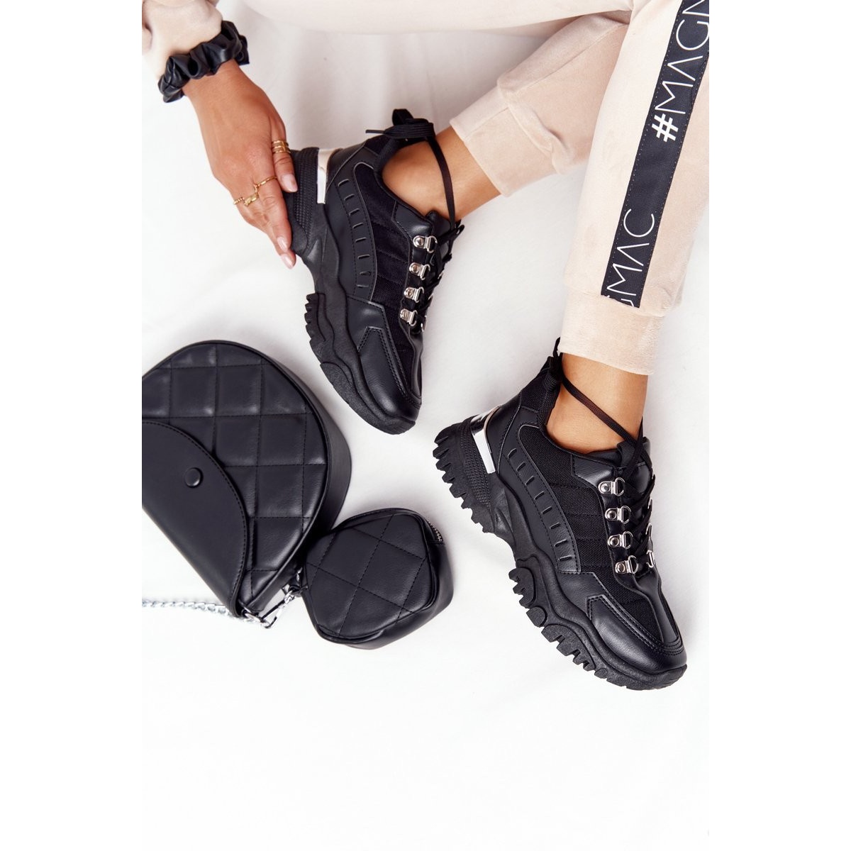 Čierne dámske športové topánky Good Mood F4U14073