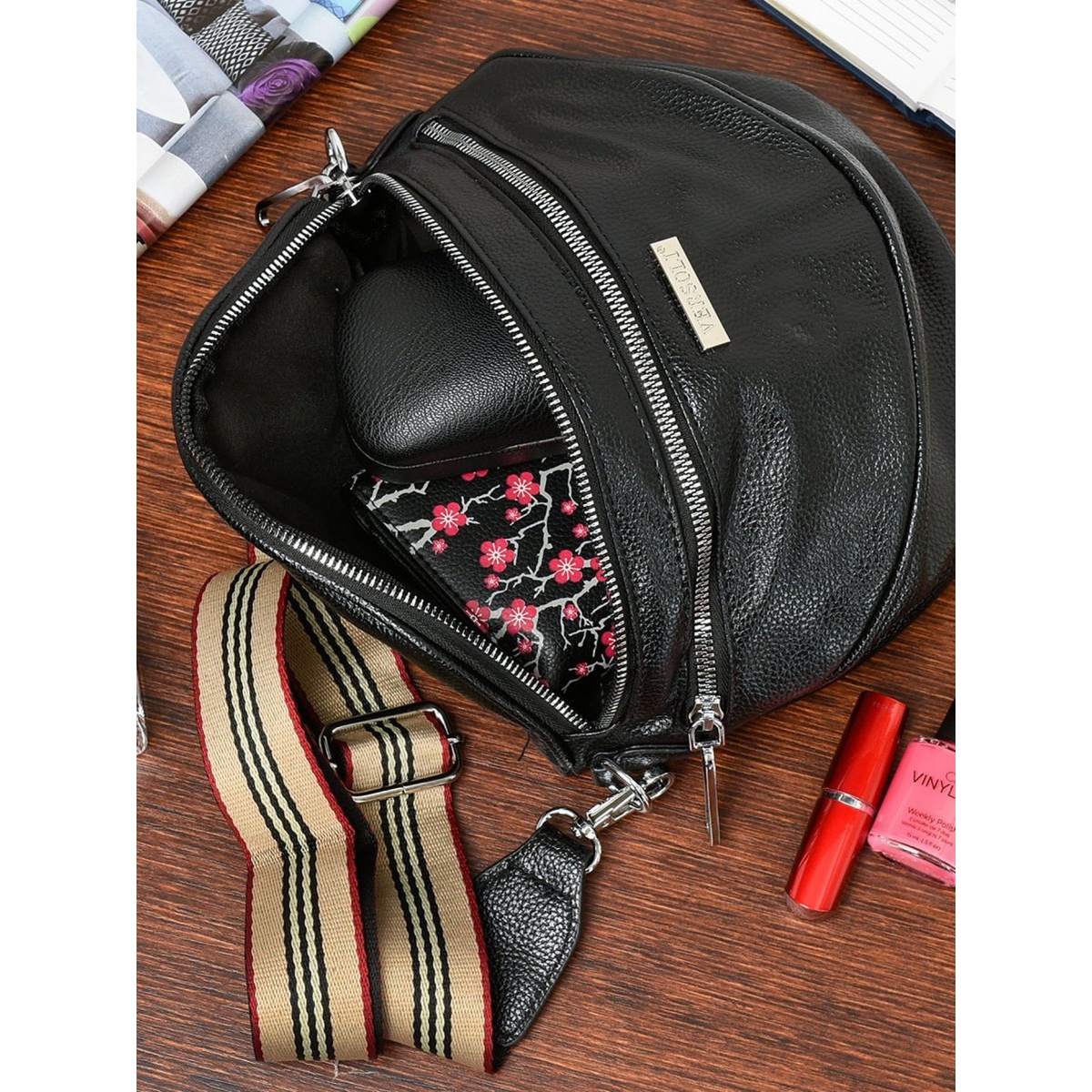 Čierna crossbody kabelka BARINA