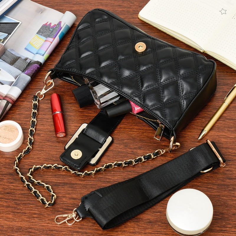 Malá dámska kabelka VERSOLI BLACK