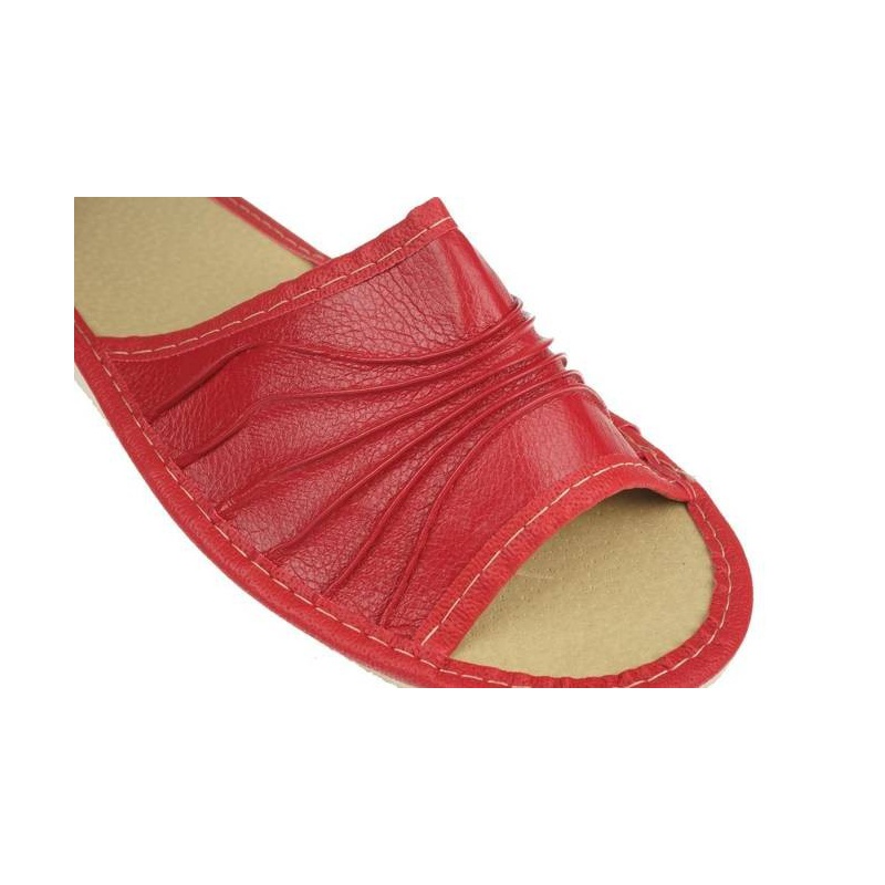 Červené dámske papuče