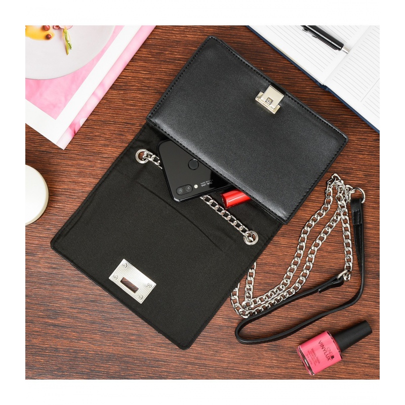 Dámska čierna crossbody kabelka AMANDA