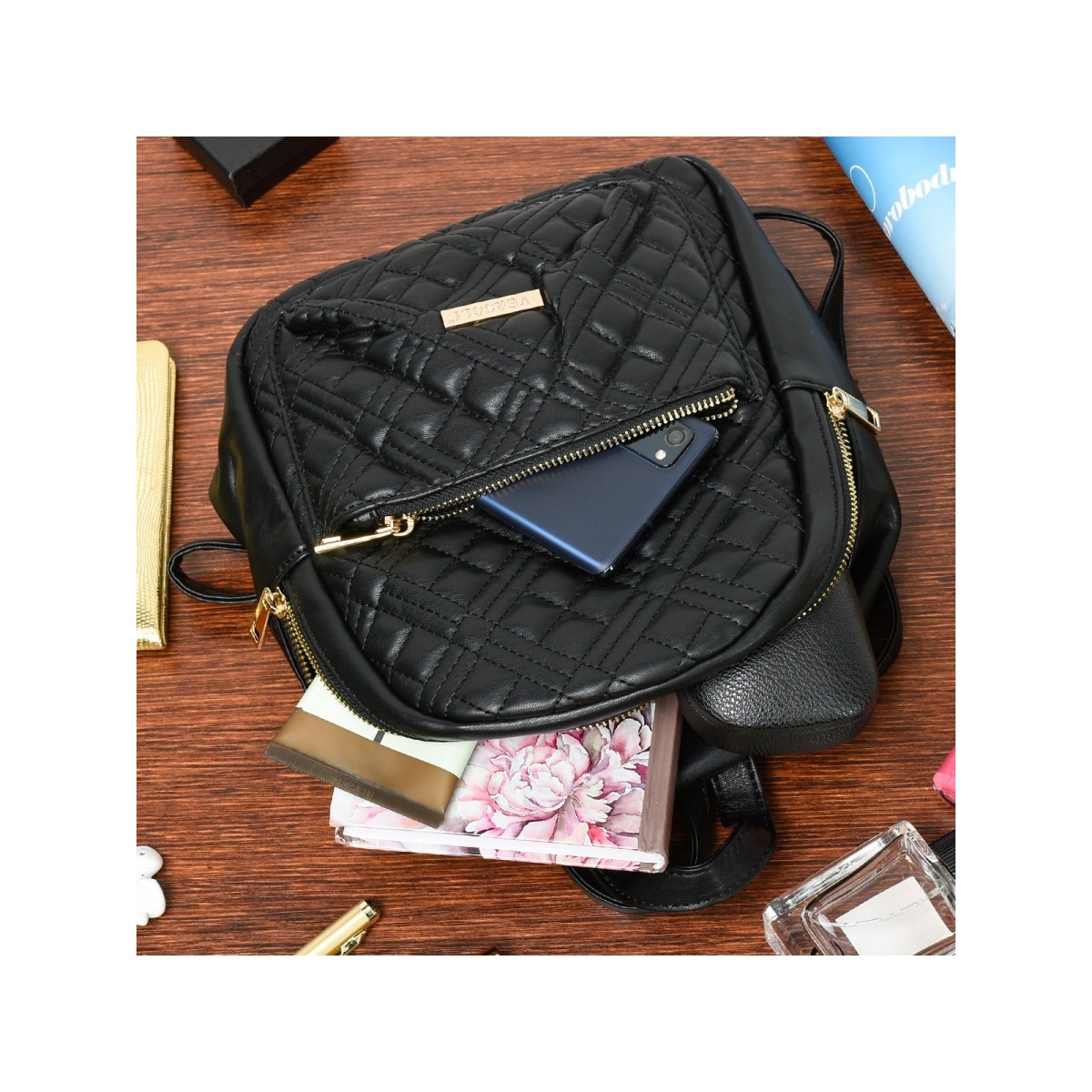 Dámsky čierny batoh DEVON