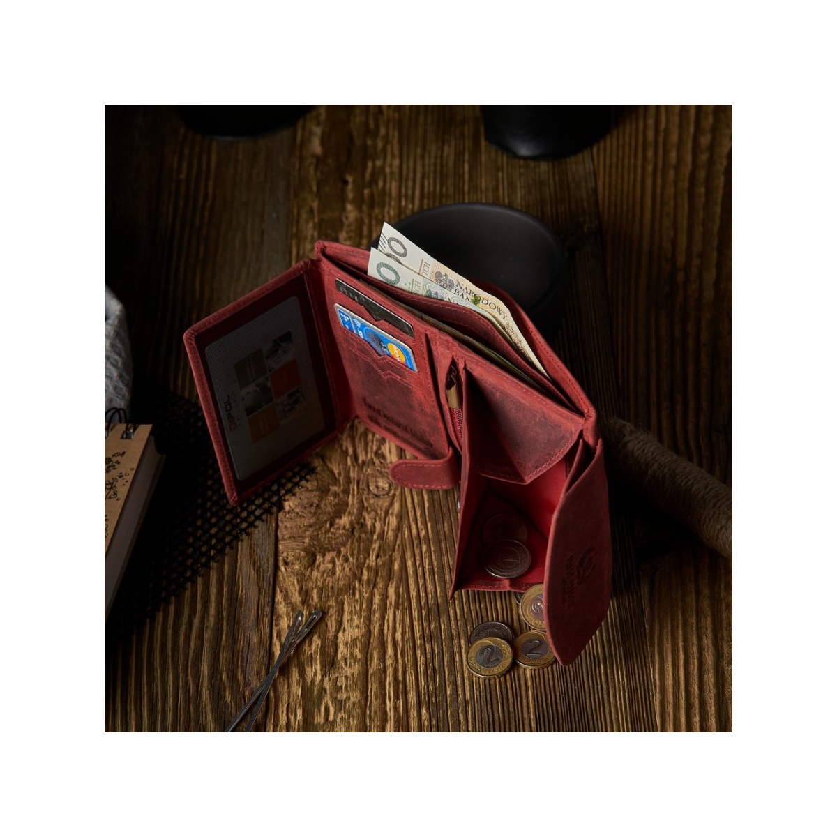 Vintage červená kožená dámska peňaženka Peruzzi