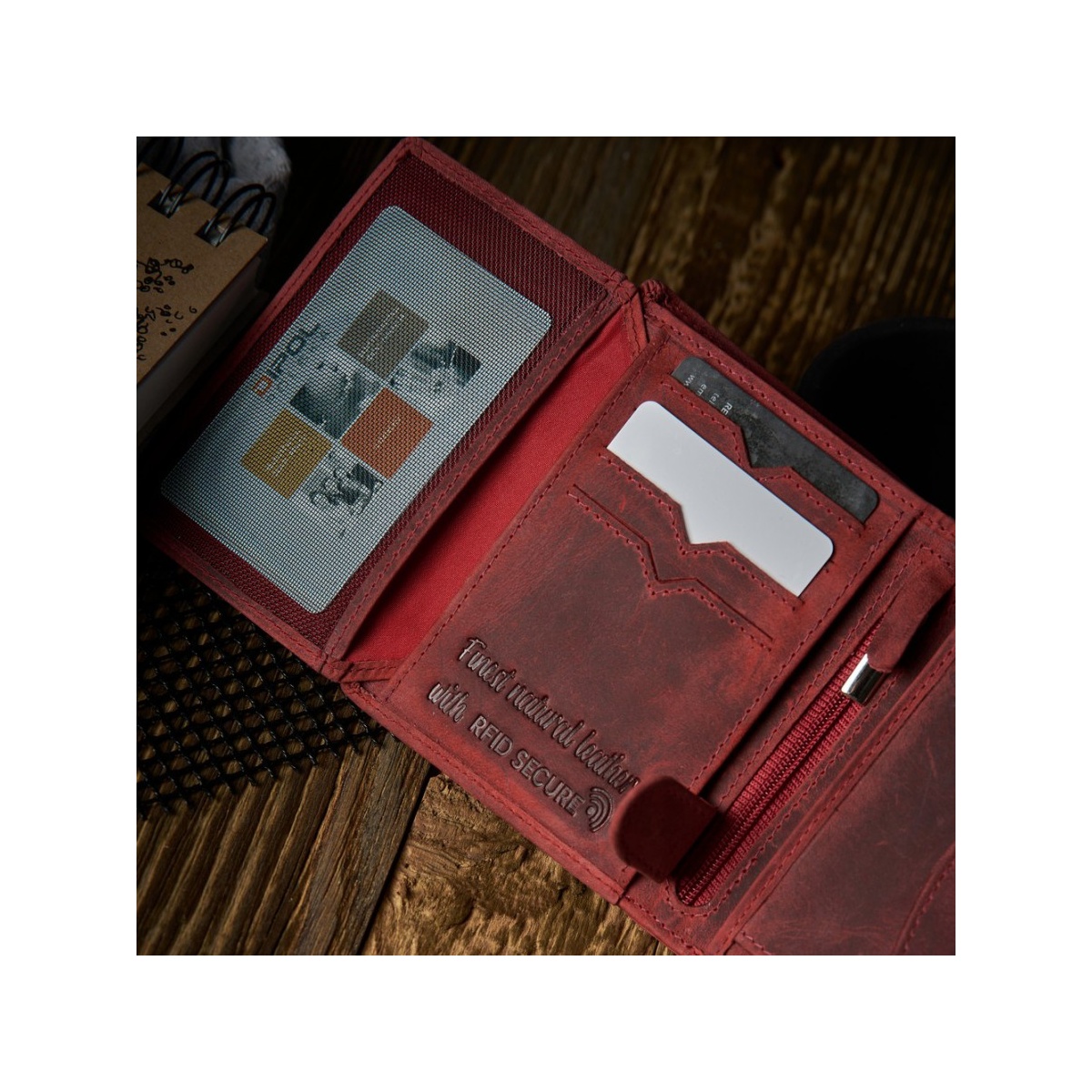 Vintage červená kožená dámska peňaženka Peruzzi