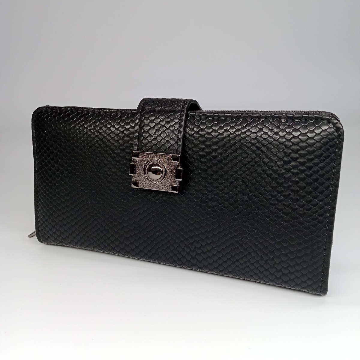 Dámska čierna peňaženka TIFFANY