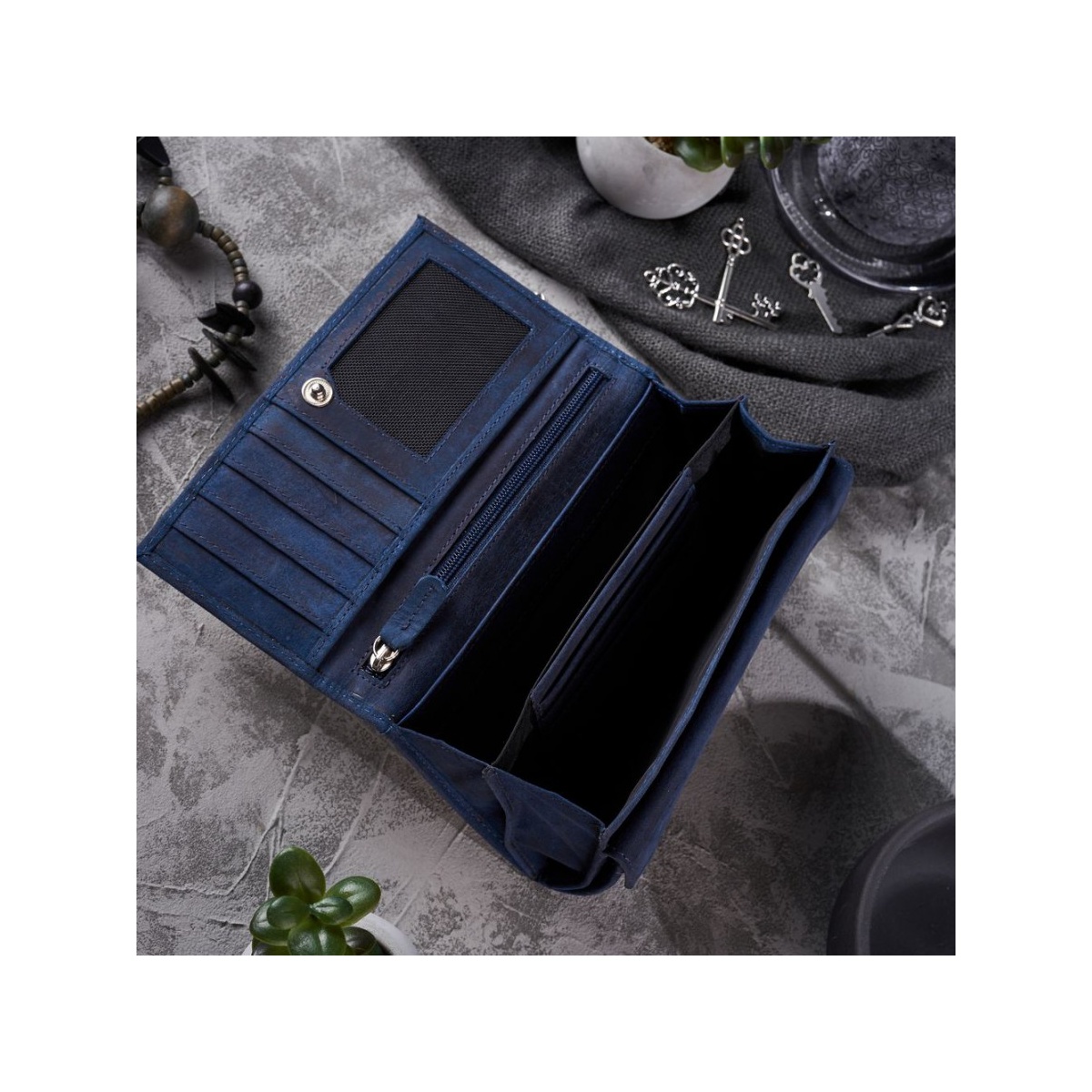 Dámska kožená tmavomodrá vintage peňaženka CALYSTA