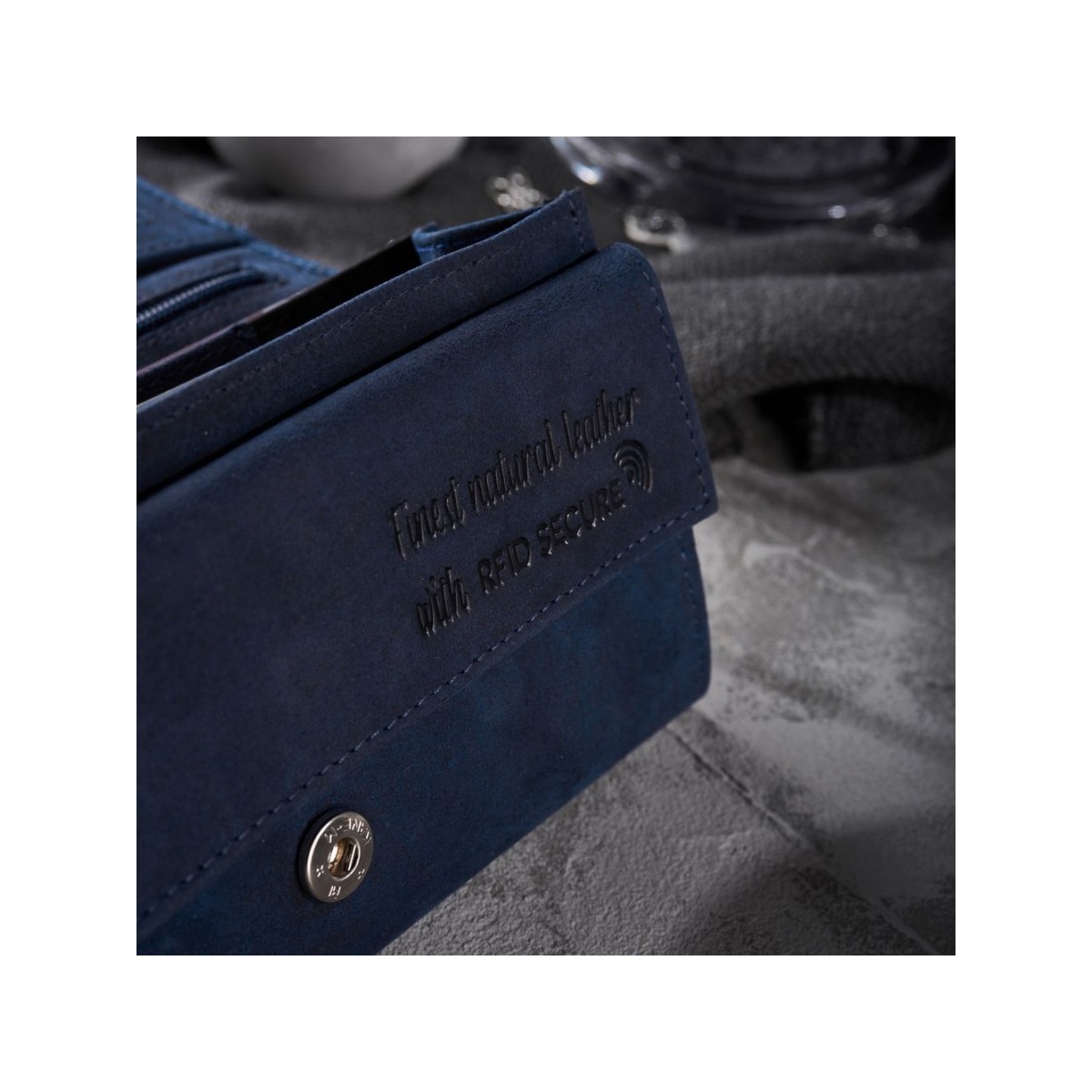 Dámska kožená tmavomodrá vintage peňaženka CALYSTA