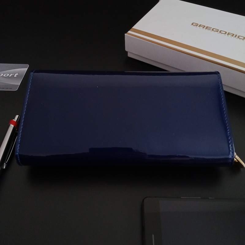 Dámska modrá kožená lakovaná peňaženka GREGORIO