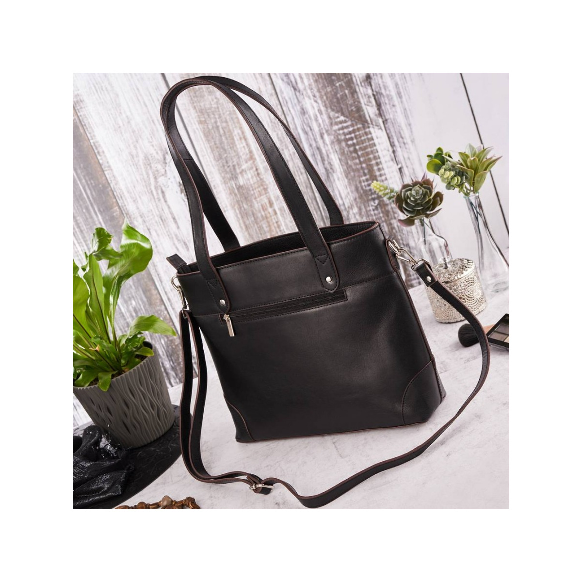 Kožená dámska čierna vintage shopper kabelka na rameno Paolo Peruzzi JASMINE so zapínaním na zips