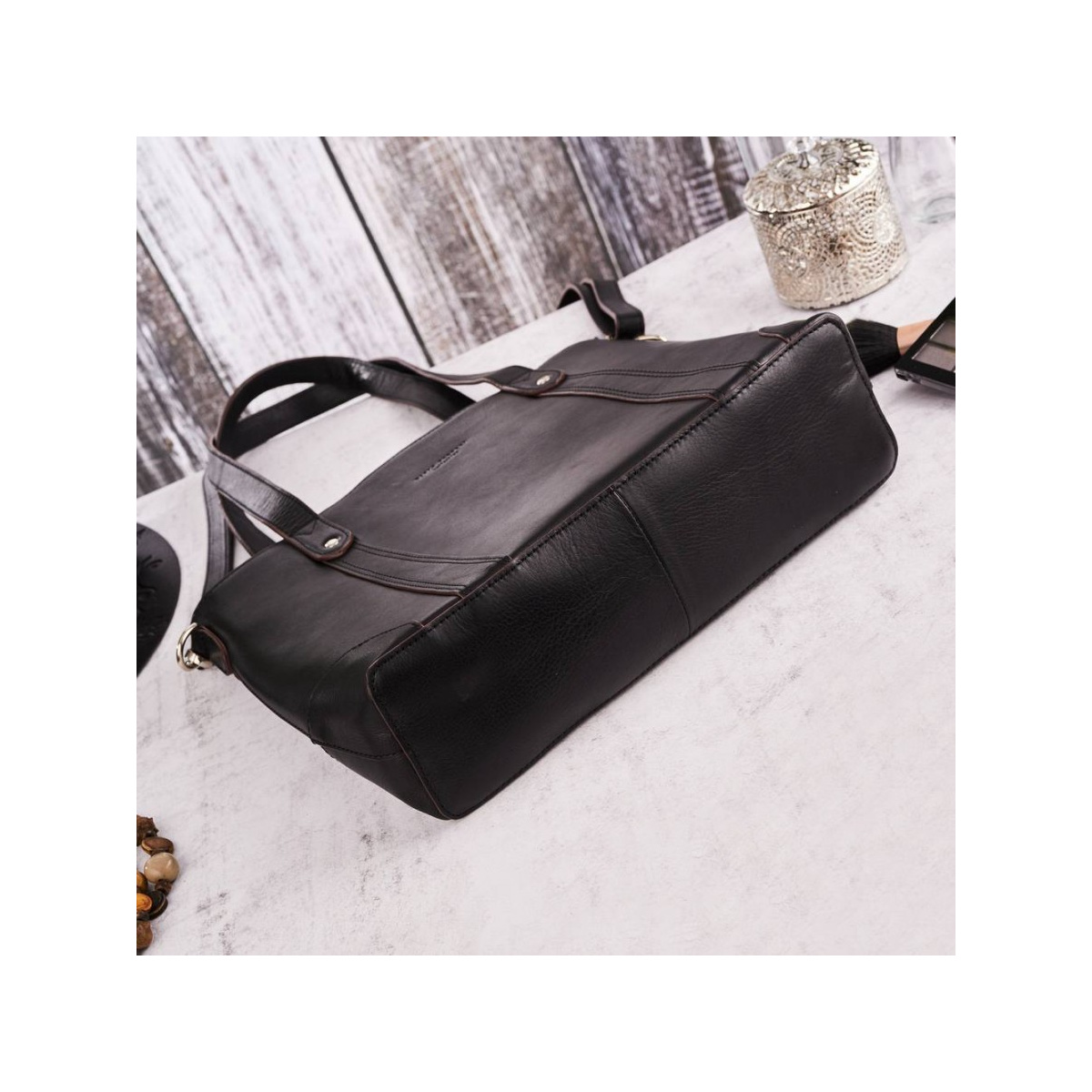 Kožená dámska čierna vintage shopper kabelka na rameno Paolo Peruzzi JASMINE so zapínaním na zips