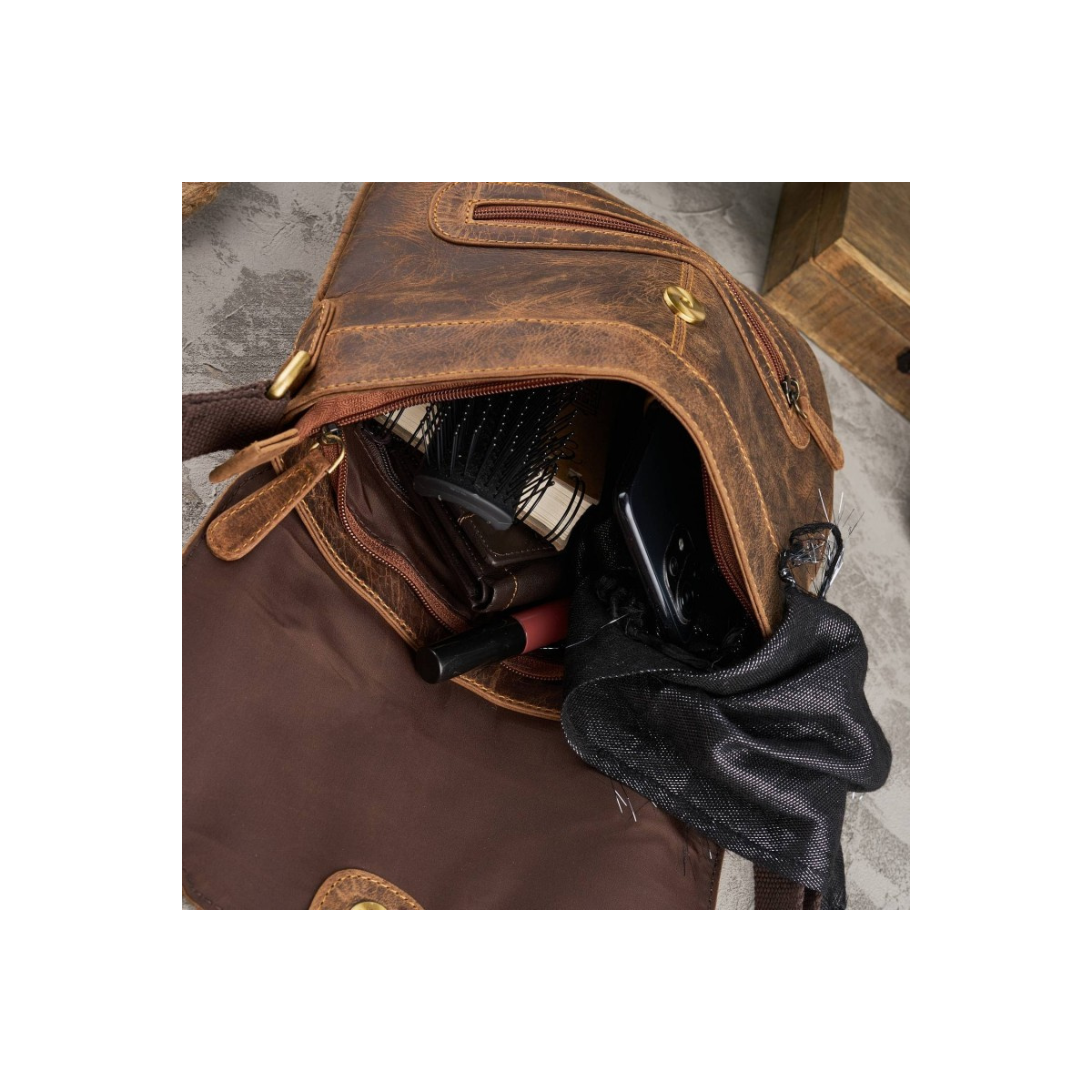 Kožená dámska hnedá vintage crossbody kabelka Paolo Peruzzi "MARGO"