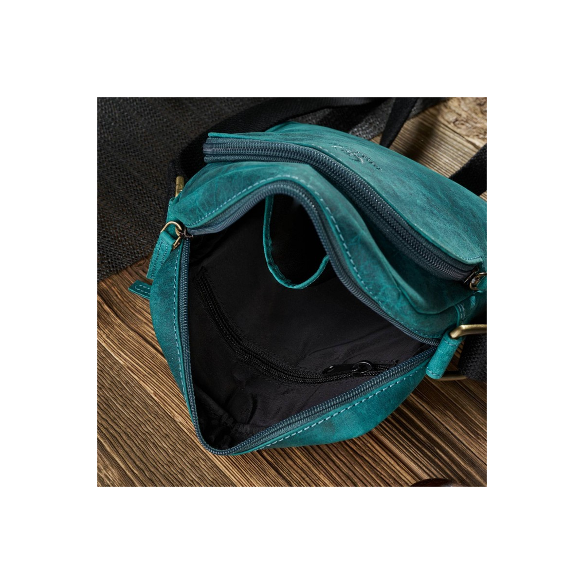 Kožená dámska vintage zelená crossbody kabelka Paolo Peruzzi "MARINA"