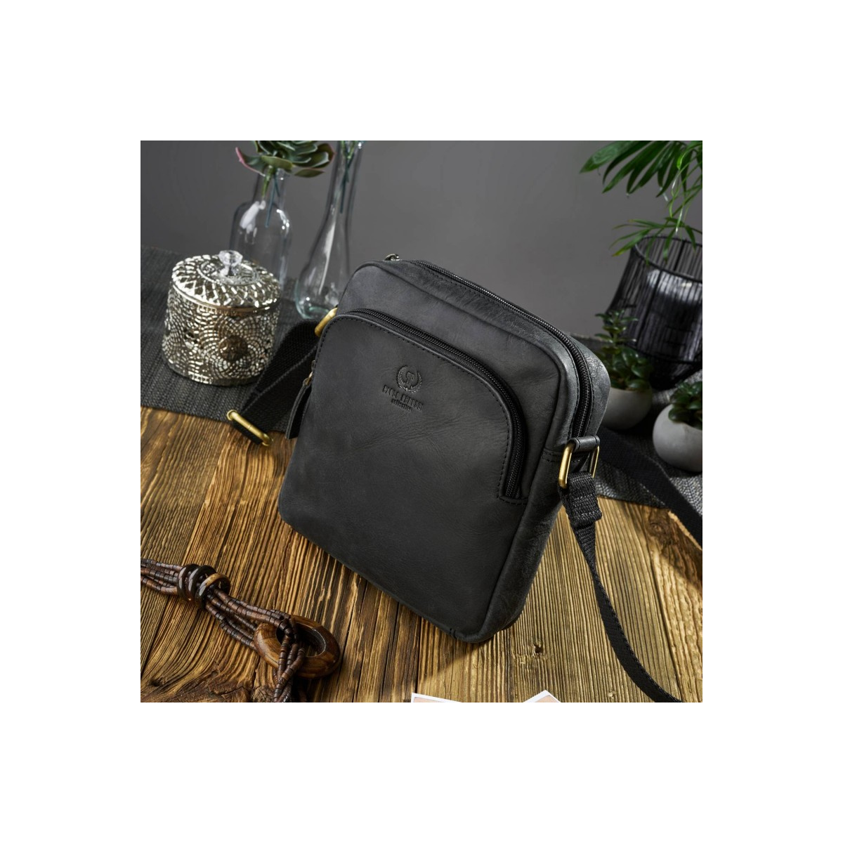 Kožená dámska čierna vintage crossbody kabelka Paolo Peruzzi "MARINA"