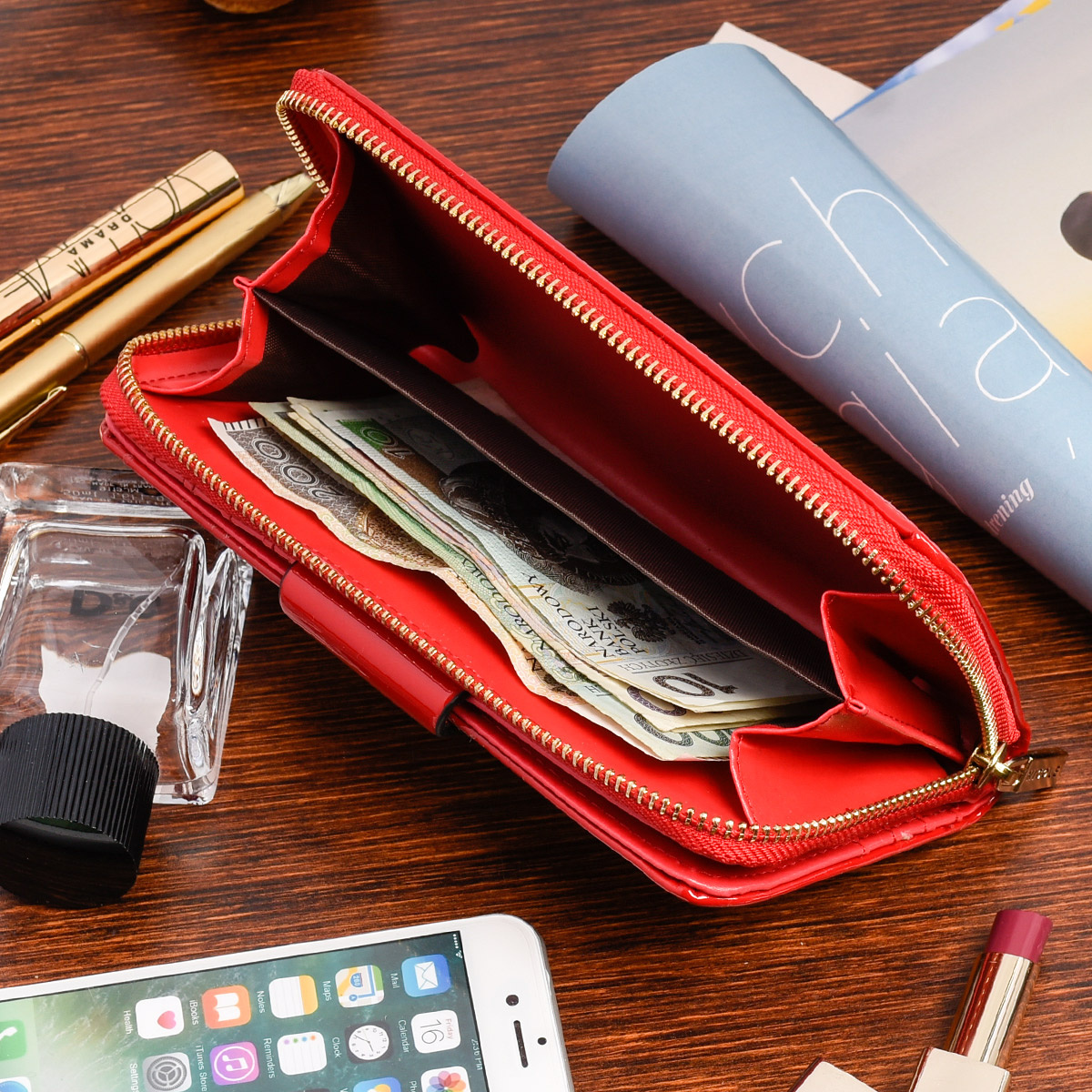 Červená veľká dámska lakovaná peňaženka NICOLE