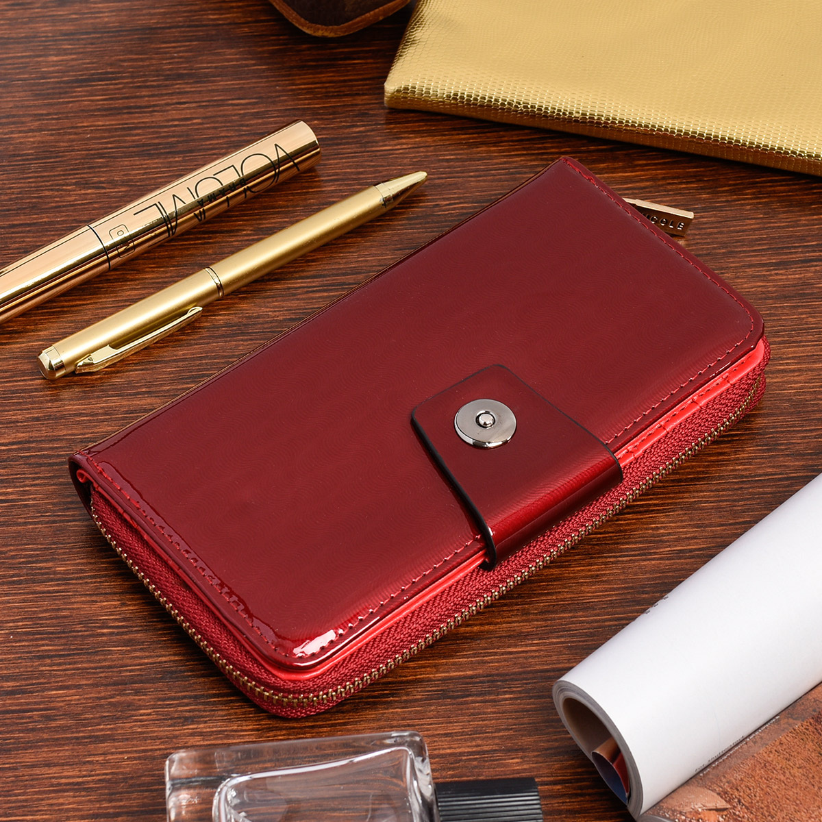 Bordová veľká lakovaná dámska peňaženka NICOLE