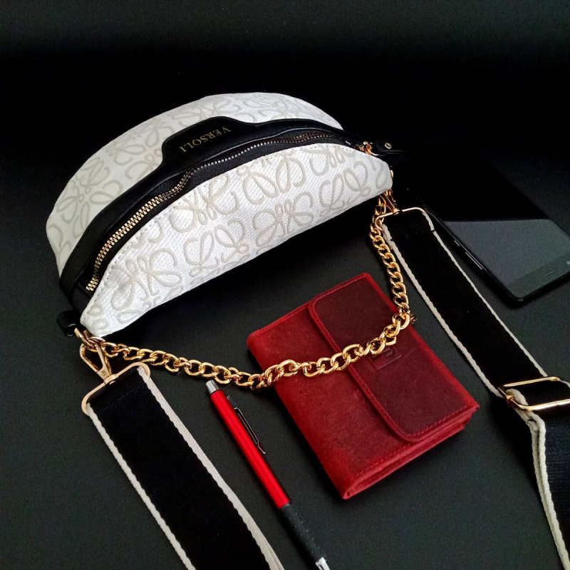 Dámska crossbody kabelka čierna MOLLY