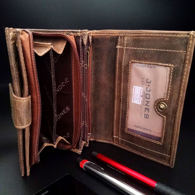 Kožená dámska peňaženka ZAINA