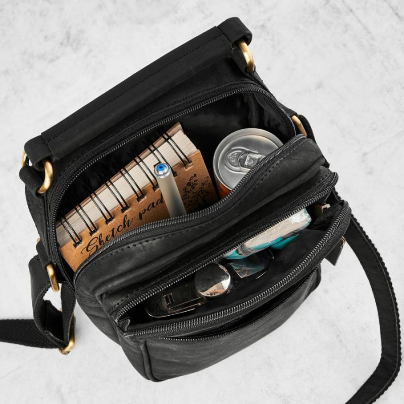 Kožená pánska crossbody taška Peruzzi čierna